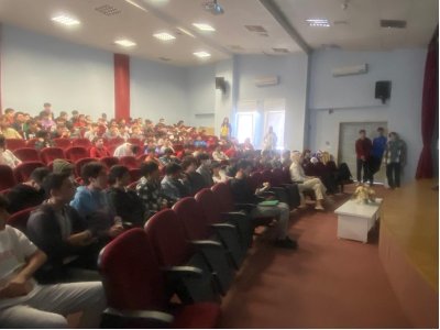 12.05.2022 tarihinde Aziz Bayraktar Anadolu İmam Hatip Lisesi’nde iklim Krizi konulu söyleşi gerçekleştirildi